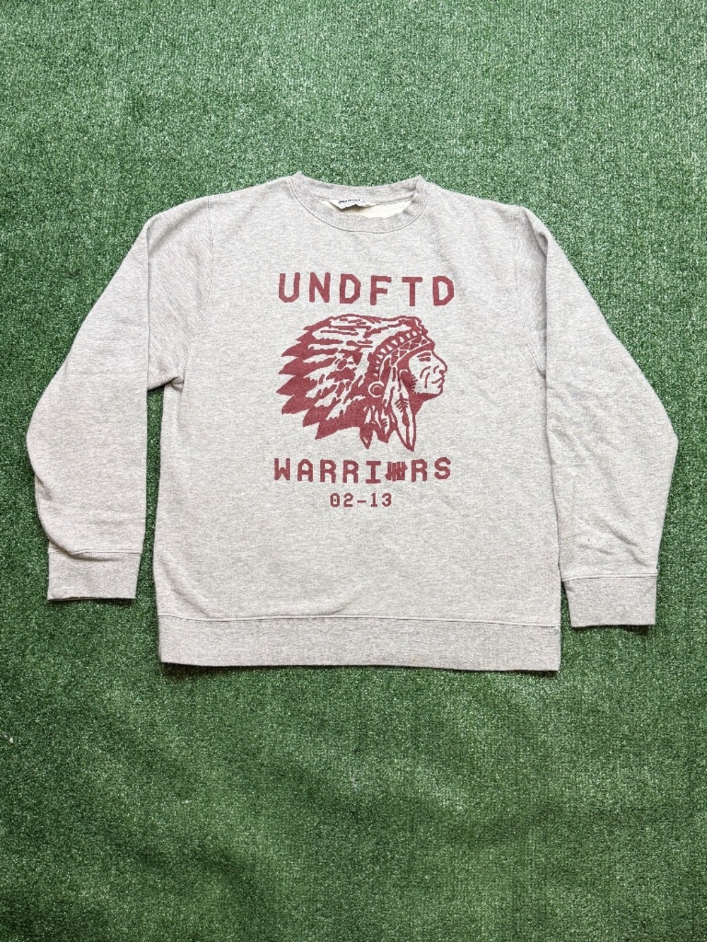 Undefeated Sweatshirt Men's Size XL Gray Pullover Vintage Y2K Logo